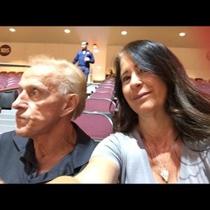 Meet your Posher, Sharon